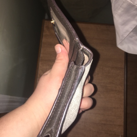 Real mk wallet MAKE OFFER CLOSET CLEAR OUT MUST GO - Picture 4 of 8